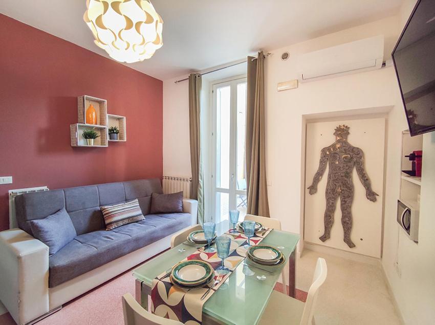 Casa Chiara In Centro Con Corte Privata San Benedetto del Tronto Exterior photo